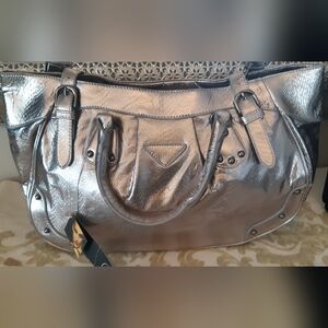 New With Tags Women's High Fashion Metallic Designer Look Handbag🔥